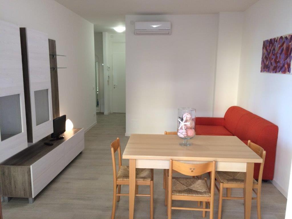 Residence Panfilo - Walterigato Apartments Solo Per Famiglie Лидо-ди-Езоло Экстерьер фото